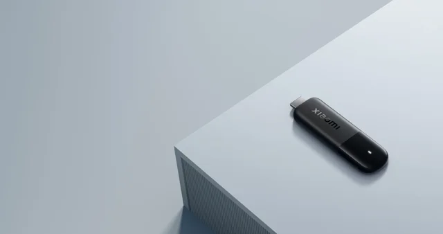 نمای کامل دانگل Xiaomi TV Stick 4K نسل دوم مدل MDZ-33-AA